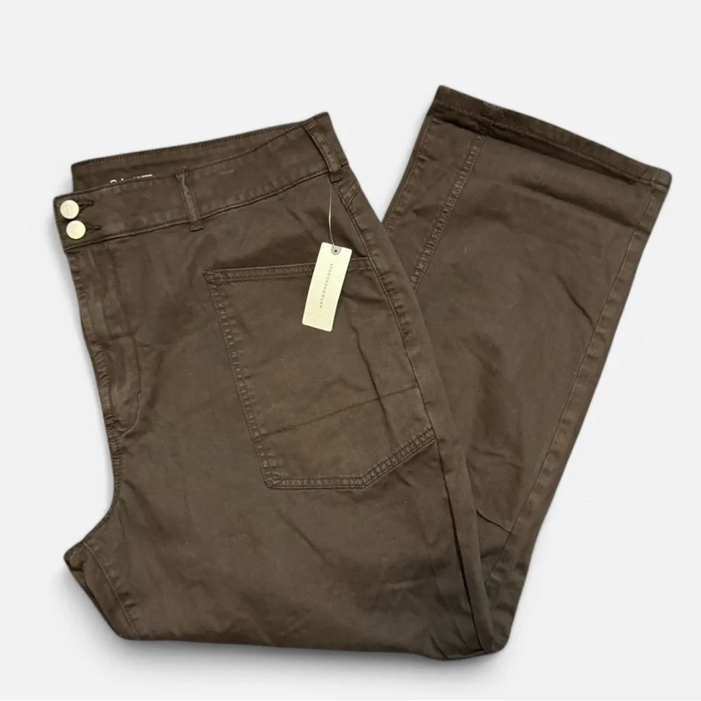 Pilcro High-Rise Straight-Leg Trousers in Deep Brown